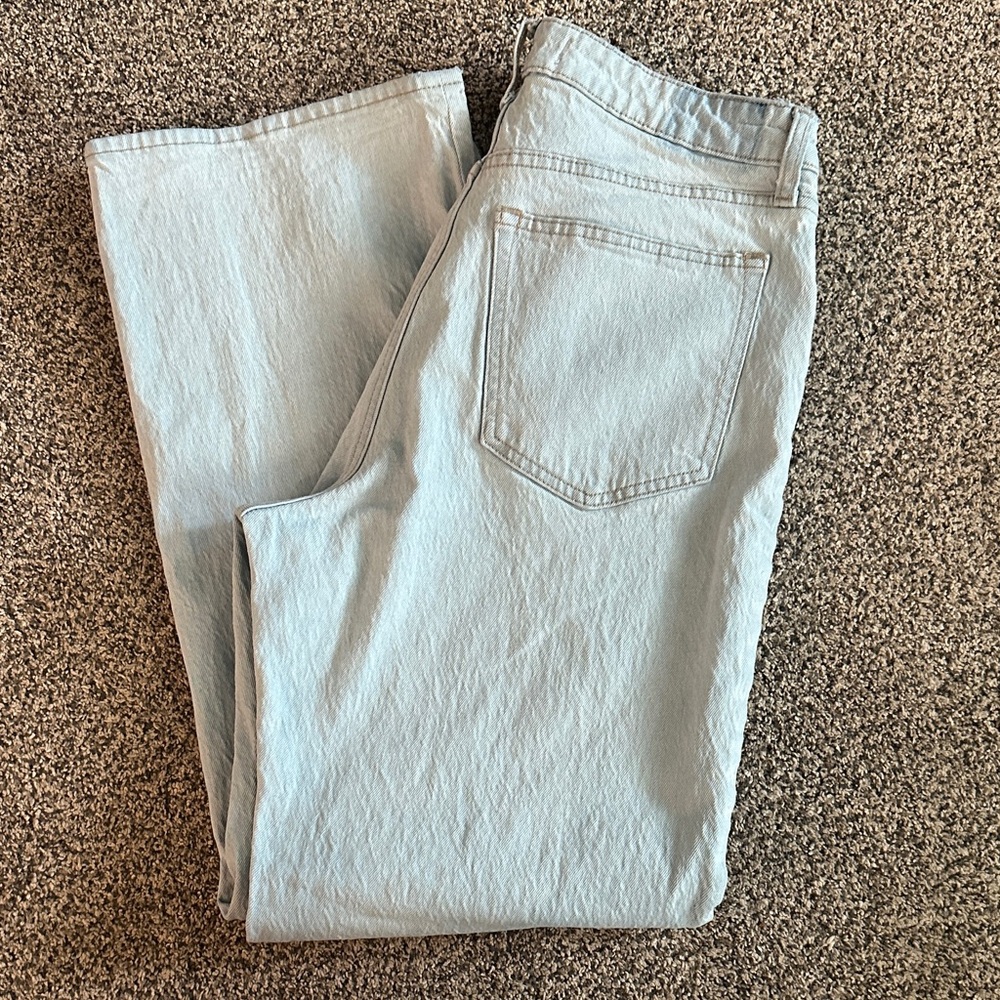 Abercrombie & Fitch Women's High Rise Light Denim Jeans